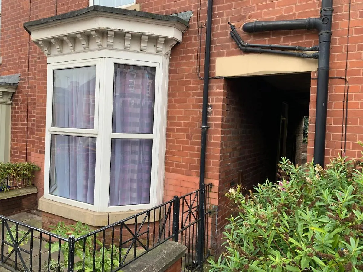 The Skipton Villa - The Hideaway Sheffield Guest house